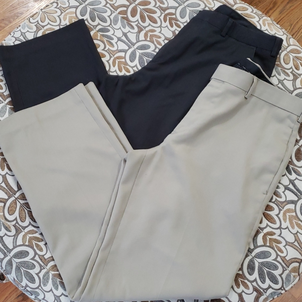 2 Pairs of Apt 9 Dress Pants 34x32